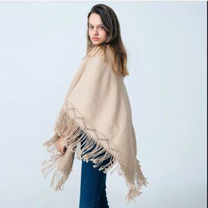Suzani World Designs 100% Baby Alpaca Asymmetrical Macramé Poncho Boho Bohemian